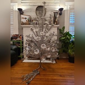 1950s Pom Pom aluminum Christmas tree